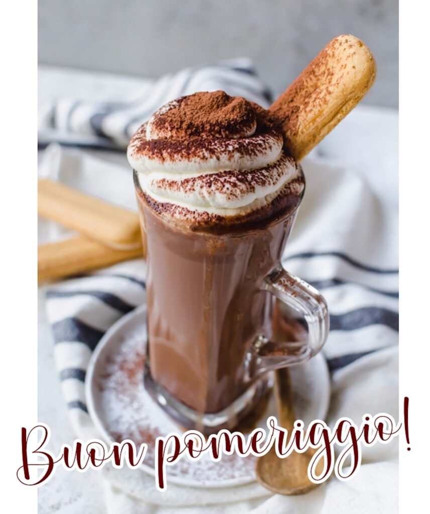 Il Tiramisù è un dolce famosissimo, eccolo in versione nel bicchiere, per un buon pomeriggio goloso!